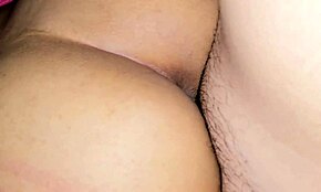 Sex dur cu fată cu fund mare în poziția doggy