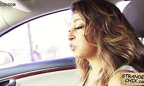 vroča najstnica 18+ bejba dobi jebanje za vožnjo v outdoor avtostopniški pickup resničnosti
