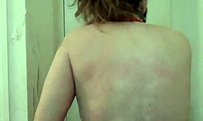 ดูสาวมิลฟ์ทาสโค้งรับบีดีเอสเอ็มและปากควย