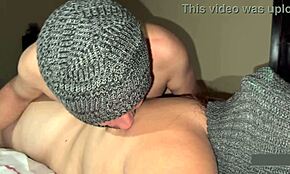 Qué delicioso chupar el culo de mi madrastra caliente y besar esas tetas sabrosas 😋