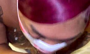 Μασκαρισμένη βαθιά στο λαιμό παίρνει μεγάλο μαύρο πούτσο σε χυδαίο μουνί