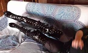 Η Laura με τακούνια ερασιτεχνική συλλογή 😍