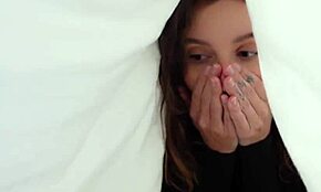 Stymor fångar mig med sexdocka och tar chansen