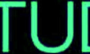 ¿La estudiante británica de 18 años recibe azotes en detención?