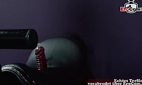 Tysk fed husmor med tykke patter kneppet