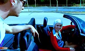 프랑스 창녀 밀키 쿠퍼 해변에서 엉덩이 박음