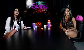 Морена сафада показује своје вештине блоуџоба, скида се гола да флешује сисама и пићом, признаје да воли да се додирне током секса са својим паром фери плежурима у прозирној црвеној хаљини