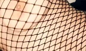 40 Yaşındaki Zayıf Karısı Kocası'nın Kardeşiyle Evlerinde Tutkulu Seks Yapıyor