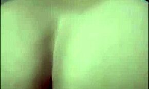 Индонезийская девчонка приглашает на интенсивный трах на две ночи