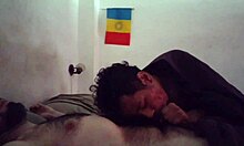 mamada de buenos días a macho peludo