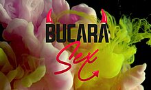 le chupo la polla a mi novio hasta correrse en mi boca