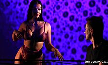 Rubbing in all the right places with close-up cunt massage