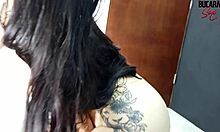 Colombian Webcam Girl Caught Masturbating During Live Show