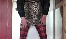 The shy amateur masturbates, longing to cum quicker in this homemade session.