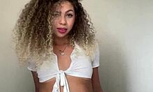 loira with giant ass toys her pussy, sends to neighbor, and squirts everywhere?