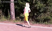 milf flashin big ass horny outdoor