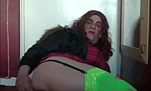 i insert object in my anal pussy then suck it