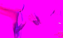 Arregacei a bucetinha da putinha no chuveiro, comi gostoso até ela gozar com força