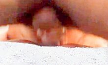 deixa eu agarra esse pau enquato vc mete gostoso na minha bunda