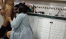 hey delivery guy, got no cash, wanna take payment with my body instead?