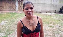 Sexo com Rapaz Contratado no Quintal Trailer Completo