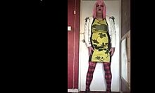 haters, you secretly wanna fuck me, don’t ya? 😏