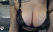 My New Skin-Tight Leggings Highlight Sexy Curves