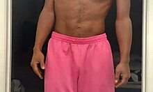 hey, wanna see this cute brunette's barefoot toes workout at gym?