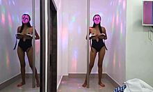 morena super caliente aprende a bailar sexy en el tubo, si quieres verme follar mira mis videos premium de xvideos porno real casero 😏