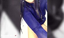 Culona se pone vestido ajustado y se moja mucho