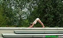 splendid chick mona blue is having outdoor sex