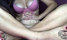 i'm stuffin' my pussy so close up, it's amazin'