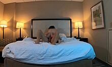 Mujer tatuada de 20 años follada hardcore.