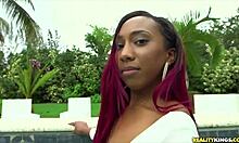 round and brown juicy jazzi