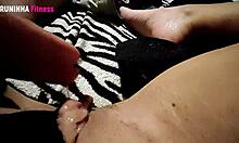 Greluda gostosa siriricando e filmando pra web