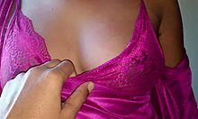 Студентка 18+ сгибается для мокрого секса киски в отеле Oyo Нью-Дели, снято скрытой камерой для вирусного романа.