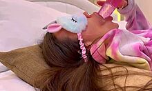 pink shoes for s3xberry at five stars hotel