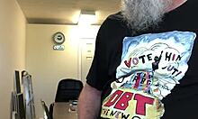 Mature woman masturbates to orgasm and cumshot