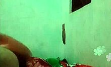 Khmer Hot Girl Alone on Bed with Cumshot