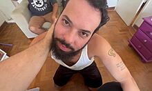 Homem Barbudo Chupa 41 Paus -16º 17º E 18º Mamadas - Vídeo Completo No Red