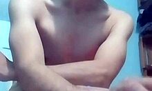 on webcam i touch her tits and put her in deperito