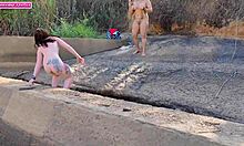 Fomos Surpreendidas por um Cara Nu no Mato Querendo Fisting