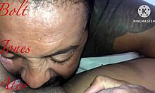 I'm chubby, short, with a beautiful face, and I love guys who know how to suck my pussy!