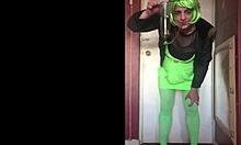 Freshly Squeezed Juice from Homemade Amateurs in Shy Solo Session