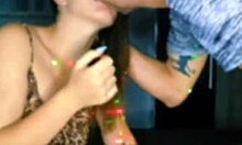 NOVINHA CASADA GOSTOSA FLASHES AND GETS FUCKED HARD