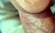 Mamada En El Coche Traga Todo Y Hasta Se Chupa Los Dedos