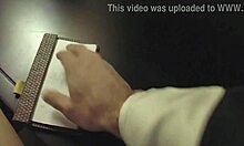 Я эта азиатская девчонка, делающая глубокий минет в косплее, тугая киска бритвая