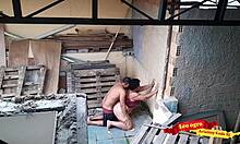 fudendo minha cunhada no terra�o - sexo ao ar livre