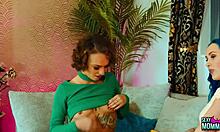 Step daughter catches momma Pussykat online