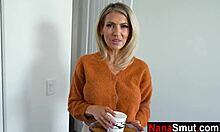 Моя горячая сводная бабуля жёстко сосёт мой член